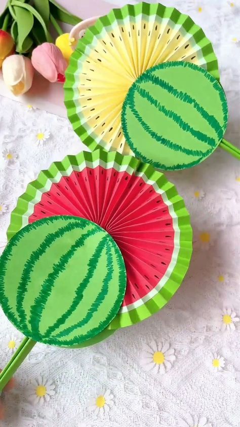 Instruções Origami, Preschool Arts And Crafts, Easy Paper Crafts Diy, Hand Crafts For Kids, Handmade Paper Crafts, Paper Flowers Craft, Diy Crafts Paper Flowers, Diy Crafts For Kids Easy, Make Paper