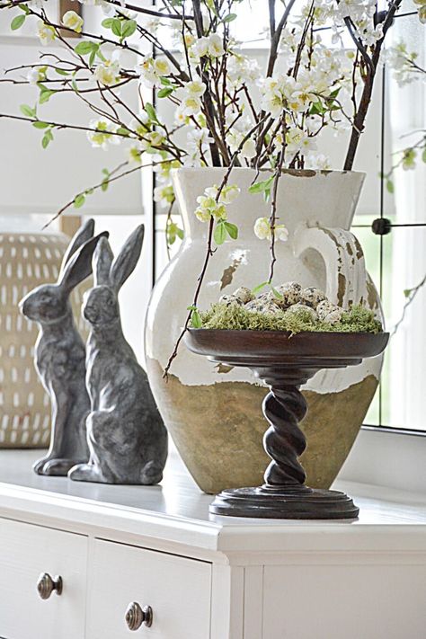 Join us for a Spring 2023 Home Tour. Get lots of ideas for easy organic seasonal decorating you can use in your home. Easter Arrangement, Small Glass Vases, Decor Fireplace, Spring Scents, Spring Door, Spring Tulips, Spring Easter Decor, Vintage Spring, Easter Crafts For Kids