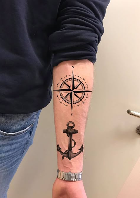 Tattos On The Side Of The Arm For Men, Navigation Tattoo, Compass Tattoos Arm, Simbols Tattoo, Simple Compass Tattoo, Compass Tattoo Men, Band Tattoos For Men, Black Line Tattoo, Wrist Tattoo Ideas