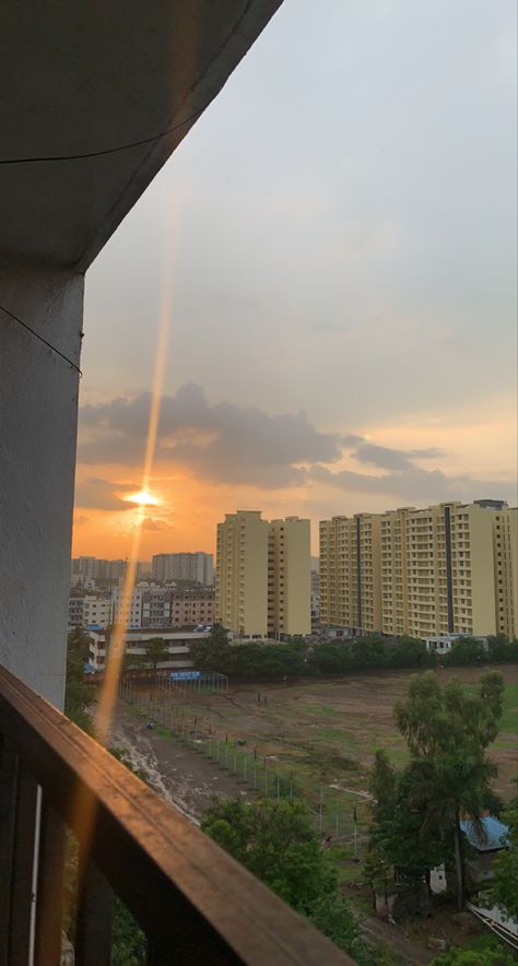 #pune #sunset #maharashtra #aesthetic Pune City Aesthetic, Pune City Photography, Maharashtra Aesthetic, Pune City, Video Call With Boyfriend Screen Photo, Learn Photo Editing, Nature Hd, Screen Photo, Morning View