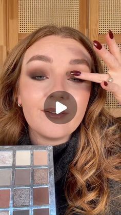 Old Hollywood Glam Eye Makeup, Eye Shadow Smokey Eyes, Brown Eye Makeup For Hooded Eyes, Easy Bold Makeup, Smokey Brown Eye Makeup Natural, Neutral Smokey Eye Makeup Tutorial, Casual Smoky Eyes, Quick Easy Smokey Eye, Smokey Makeup For Hooded Eyes