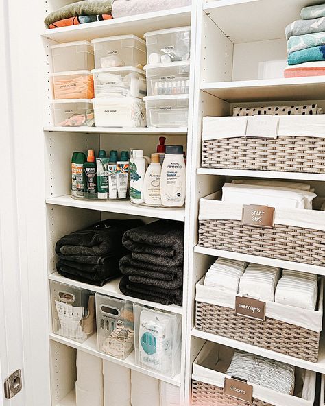 Top 24 Large Linen Closet Organization Strategies for Modern Homes - placeideal.com Laundry Linen Closet Combo, Large Linen Closet Ideas, Large Linen Closet Organization, Linen Storage Closet, Laundry Room Linen Closet, Linen Closet Bathroom, Linen Closet Organization Hallway, Large Linen Closet, Organized Linen Closet