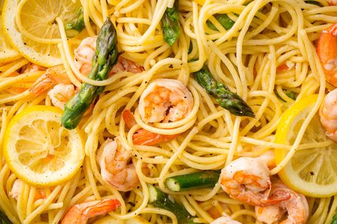 Fish And Asparagus Recipes, Fish And Asparagus, Asparagus Spaghetti, Asparagus Pasta Recipes, Shrimp Asparagus, Prawn Pasta, Asparagus Dishes, Asparagus Recipes, Shrimp And Asparagus