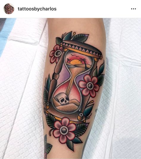 Neo Trad Hourglass Tattoo, Bermuda Tattoo, Timer Tattoo, Grandfather Clock Tattoo, Hourglass Tattoos, Trad Flash, Cool Tattoos For Girls, Art Inspired Tattoos, American Traditional Tattoo Ideas