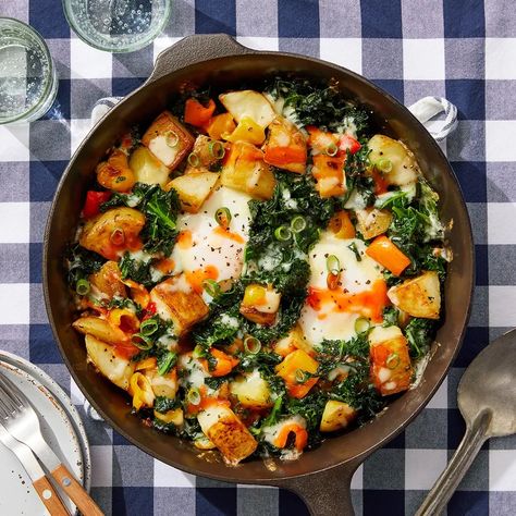 Recipe: Potato & Kale Hash with Baked Eggs & Hot Sauce - Blue Apron Blue Apron Recipes, Potato Hash, Blue Apron, Crispy Potatoes, Meal Kit, Baked Eggs, Recipe Card, Stuffed Sweet Peppers, Ww Recipes