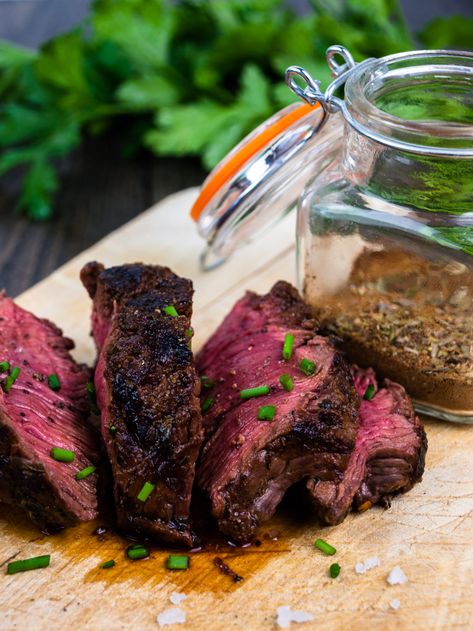 Homemade Steak Marinade, Grilled Ribeye Steak Recipes, Muffins Zucchini, Steak Marinades, Best Steak Marinade, Skirt Steak Recipes, Grilling Recipes Sides, The Best Steak, Steak Rubs