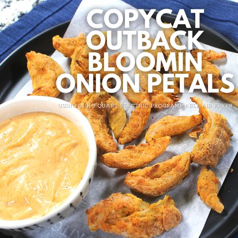 Air Fryer Onion Petals Air Fried Onion Petals, Outback Blooming Onion Recipe Air Fryer, Bloomin Onion Air Fryer, Blooming Onion Petals Recipe, Air Fry Blooming Onion, Air Fried Blooming Onion, Onion Air Fryer Recipes, Air Fryer Fried Onions, Airfryer Blooming Onion