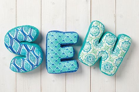 Sew Letters, Sewing Letters, Free Stitching, Letter Cushion, Creative Technology, Letter Pillows, Sewing Magazines, Diy Letters, Beginner Sewing Projects Easy