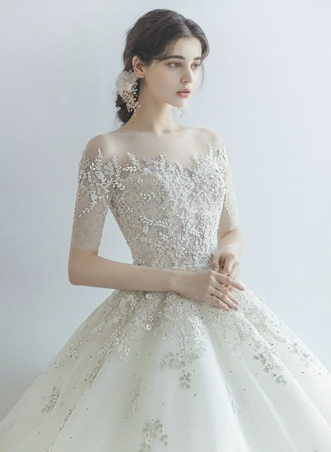 Korean Wedding Dress, Sparkly Wedding Dress, Sparkle Wedding Dress, Stylish Wedding Dresses, Pretty Wedding Dresses, Fancy Wedding Dresses, Sanya, Brides Wedding Dress, Modest Wedding Dresses