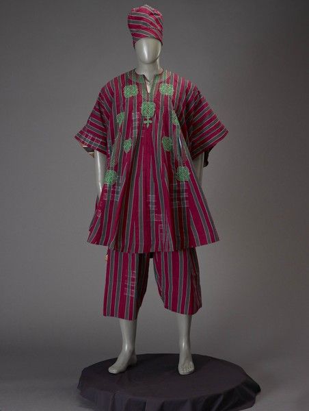 Man's formal ensemble (Gbariye), Yoruba peoples, Africa, 1980's. Traditional Dresses African, African Dresses Men, African Dresses For Kids, Emo Dresses, Mode Abaya, That Dress, Geek Fashion, African Traditional Dresses, African Men Fashion