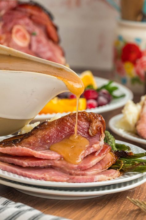 Ham Gravy From Drippings, Gravy For Ham, Easy Ham Gravy, Gravy Without Drippings, Easy Homemade Gravy, Orange Glazed Ham, Ham Gravy, Leftover Gravy, Holiday Dinner Recipes