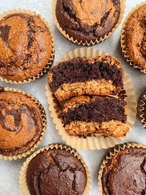 Vegan Blender Muffins, Vanilla Muffins With Chocolate Chips, Vanilla Choc Chip Muffins, Vanilla Cupcakes With Oil, Nutella Swirl Banana Muffins, Gluten Free Breakfast Bars, Swirl Muffins, Milk Banana, Vanilla Muffins