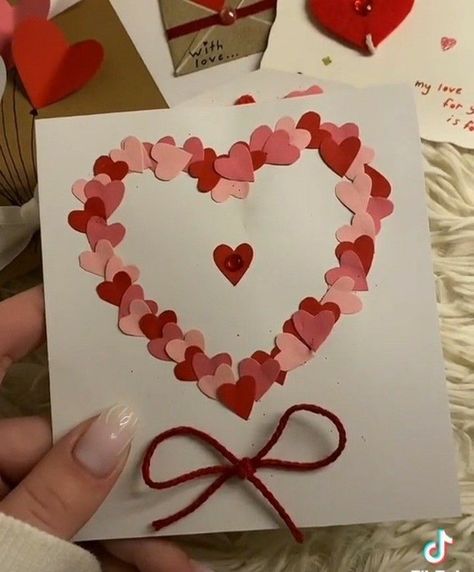 Valentines Ideas Homemade, Ask Her To Be Your Valentine, Things To Make For Her, Cute Gifts To Make For Your Boyfriend, Heart Cards Diy, Love Letter Ideas Creative, Detalles Aesthetic, Things To Make For Him, Regalos Aesthetic