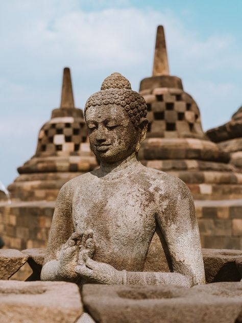 Borobudur Art, Borobudur Temple, South Pacific Islands, Temple Art, Blue Mosque, Buddha Image, Destination Voyage, Ancient Temples, Buddhist Temple