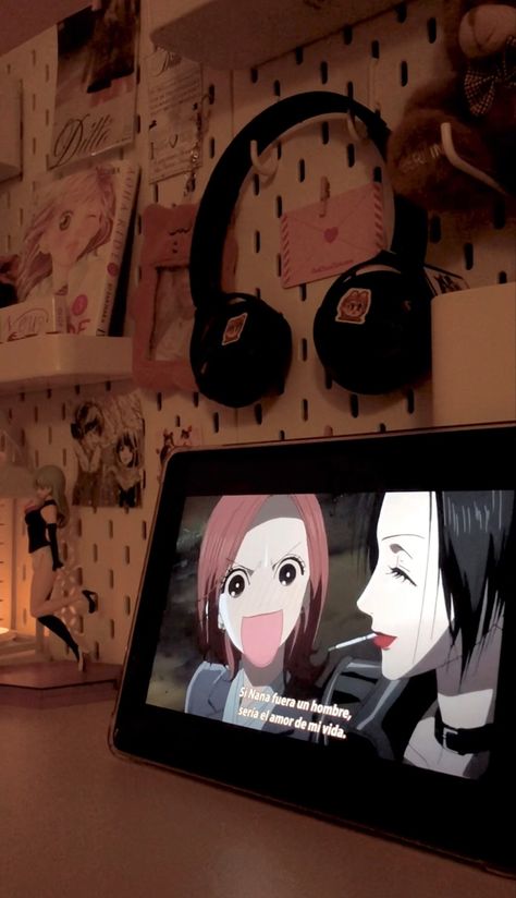 Nana Osaki Wallpaper, Nana Wallpaper Aesthetic, Nana Room, Nana Art, Nana Wallpaper, Anime Nana, Nana Anime, Nana Manga, Nana Osaki