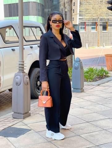 Elegant Baddie Outfits, Day Out Outfit, Elegant Streetwear, Suits And Sneakers, Winter Fashion Outfits Casual, Business Outfits Women, Stylish Work Attire, Effortlessly Chic Outfits, Classy Work Outfits