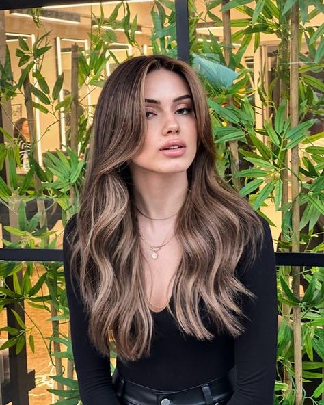 Blonde Highlights On Chocolate Brown Hair, Highlights Brown Hair Ponytail, Going Blonde To Brown Hair, Layered Baylage Hair, Cool Brunette Hair Color Fair Skin, Summer Dark Blonde Hair, Lighter Brown Hair With Highlights, Brown Hair Cool Tone Highlights, Pale Skin Balayage Hair