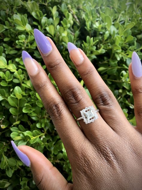 Lavender and lilac almond nails Summer Almond Nails Purple, Purple Gel French Tip Nails, Powder Purple Nails, Purple French Tip Nails Acrylic Almond, Almond Nails Lavender, Purple Color Nails, Light Purple And White Nails, Light Purple Prom Nails Lavender, Purple Nails Asthetics