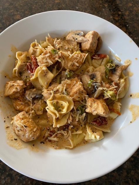 Cajun Chicken Tortellini Recipes, Cajun Chicken Tortellini, Cajun Tortellini, Thursday Dinner, Chicken Tortellini, Tortellini Recipes, Tortellini Pasta, How To Cook Mushrooms, Chicken And Shrimp