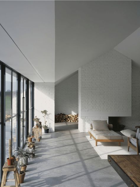 Barn House Conversion, Modern White Living Room, Contemporary Houses, Interior Design Minimalist, Norfolk England, Hotel Interior Design, Room Goals, Concrete Floor, White Brick