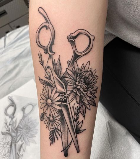 Hair Tattoos Ink, Shears Tattoo With Flowers, Cosmetology Tattoos Sleeve, Hair Shears Tattoo, Hairstylist Tattoos Cosmetology, Shear Tattoos, Hairdressing Tattoos, Hair Stylist Tattoo Designs, Hair Scissor Tattoos