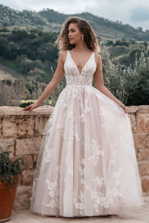 Haley Paige Wedding Dresses, Haley Paige Bridal, Haley Paige, Bella Bridal, 2025 Wedding, Open Back Wedding Dress, Kleinfeld Bridal, Essense Of Australia, Allure Bridals