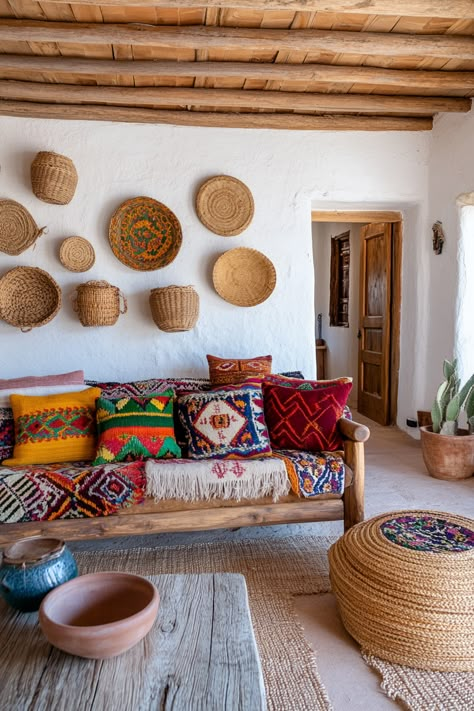 15 Tips for Creating a Mexican Farmhouse Home: Infusing Hacienda, Modern Mexican, and Bohemian Elements – Elegant Inspo Boho Spanish Living Room, Mexico House Ideas Interiors, Mexican Cabin, Mexican Interior Design Living Room, Mexican Interior Design Modern, Mexican Boho Decor, Mexican Style Living Room, Mexican Room, Mexican Farmhouse Decor