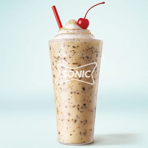 Sonic’s New Toasted S’mores Shake Is Topped With Fluffy Marshmallow | Fluffy marshmallow > whipped cream. Sonic Shakes, Cake Batter Shake, Marshmallow Whipped Cream, Sonic Drive In, Smores Cupcakes, Secret Menu Items, Ice Cream Base, Milkshake Recipes, Brownie Batter