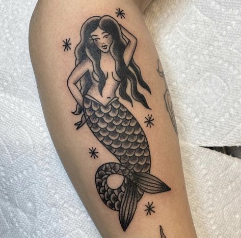 American Traditional Mermaid Tattoo Black, Mermaid American Traditional, American Trad Mermaid, Neo Trad Mermaid, Mermaid Forearm Tattoo, Siren Tattoo Traditional, Trad Mermaid Tattoo, Mermaid Sleeve Tattoo, Mermaid Tattoo Traditional