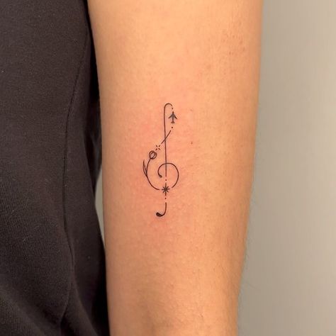 40 Pretty Tattoos for Women to Inspire You Music Heart Tattoo, Small Music Tattoos, Music Symbol Tattoo, Tattoos Abstract, Tattoos Japanese, Tattoos Watercolor, Music Notes Tattoo, Abstract Tattoos, Tiny Heart Tattoos