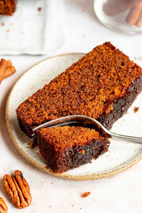 Slice of honey loaf cake on a plate with a fork inserted into the cake, Honey Loaf Cake, Honey Cake Rosh Hashanah, Honey Loaf, Crossant Recipes, Simple Sugar Syrup, Delish Cakes, Honey Cake Recipe, Easy Apple Cake, Chocolate Babka