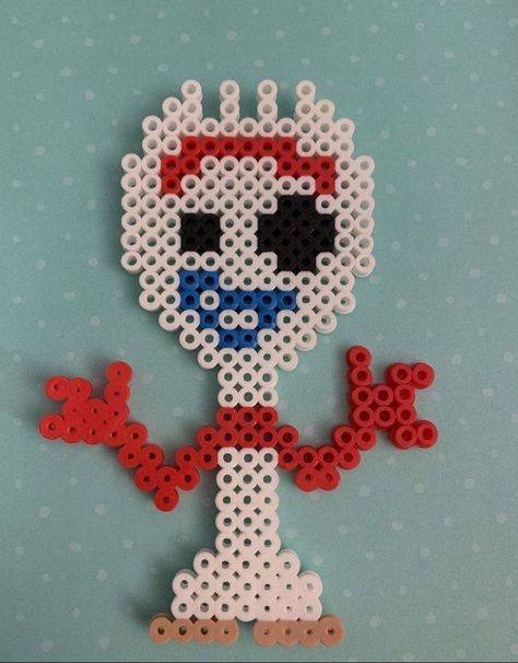 Melty Bead Designs, Melt Beads Patterns, Modele Pixel Art, Hamma Beads Ideas, Pearl Beads Pattern, Easy Perler Beads Ideas, Fuse Bead Patterns, Hama Beads Design, Perler Bead Templates