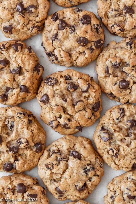 These soft, chewy, and irresistible, Oatmeal Raisin and chocolate Chip Cookies are the perfect treat to satisfy any sweet tooth! Enjoy the classic combination of sweet raisins, crunchy oats, and rich chocolate chips in every bite. Perfect for breakfast, snack, or dessert! #oatmealcookies#chocolatechipcookies #chewy #soft Chocolate Chip Raisin Cookies, Raisin Chocolate Chip Cookies, Oatmeal Raisin Chocolate Chip Cookies, Crunchy Oats, Xmas Desserts, Chocolate Oatmeal, Favorite Dessert Recipes, Oatmeal Raisin Cookies, Chewy Chocolate Chip Cookies