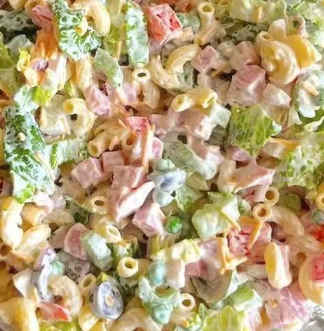 Layered Pasta Salad – Findatorr Layered Pasta, Macaroni Pasta, Giada De Laurentiis, Macaroni Salad, Pasta Salad Recipes, Backyard Bbq, Salad Ingredients, Tortellini, Naan