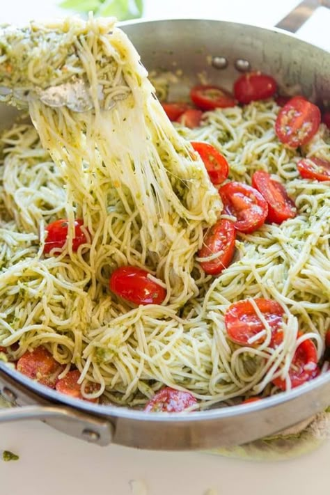 Special Diet Recipes, Pesto Pasta Recipe, Oh Sweet Basil, Pasta Al Pesto, Pesto Pasta Recipes, Makanan Diet, Sweet Basil, Angel Hair, Idee Pasto Sano