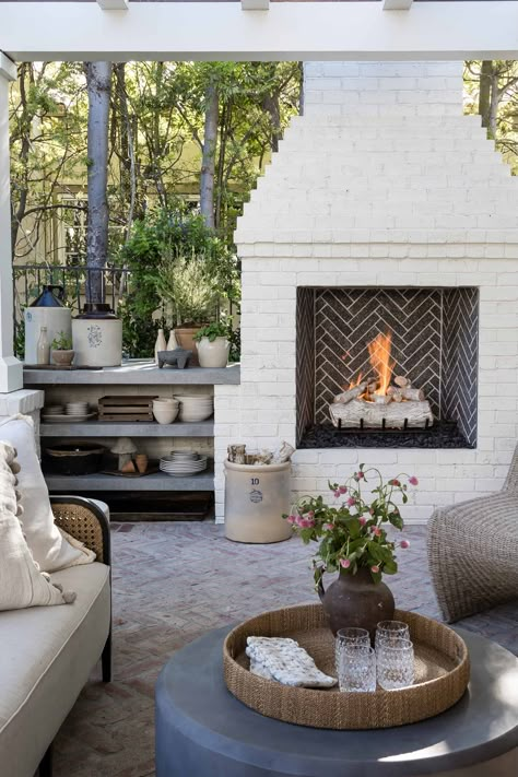 Mindy Gayer Design, California Outdoor, Outdoor Fireplace Designs, Backyard Fireplace, Have Inspiration, Citrus Trees, Backyard Spaces, Dream Backyard, Small Patio