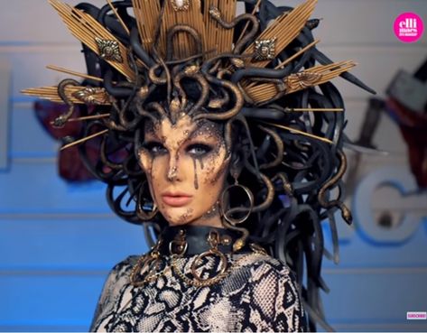 Medusa Headdress, Medusa Halloween Costume, Medusa Headpiece, Halloween Makeup Witch, Medusa Costume, Dark Mermaid, Theatre Makeup, Carnival Makeup, Headpiece Diy