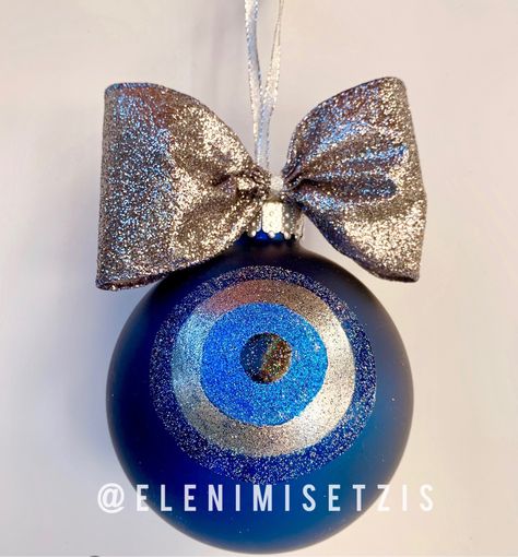 4" Glitter Evil Eye Hippie Christmas, Evil Eye Art, Cartoon Christmas Tree, Christmas Art Projects, Eye Photography, 2023 Christmas, Ideas Creative, Winter Solstice, Eye Art