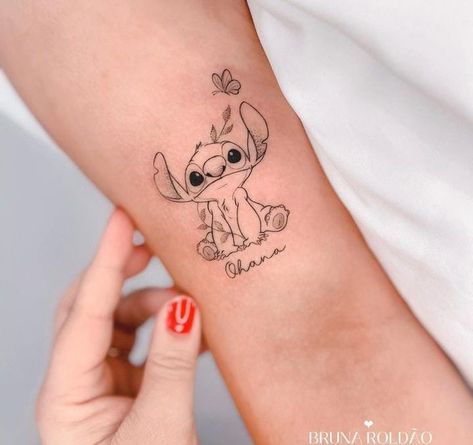 Stitch Matching Tattoos, Stitch Disney Tattoo, Stitch Ohana Tattoo, Ohana Stitch Tattoo, Disney Stitch Tattoo, Lilo And Stitch Tattoo, Ohana Tattoo, Cousin Tattoos, 50 Tattoo