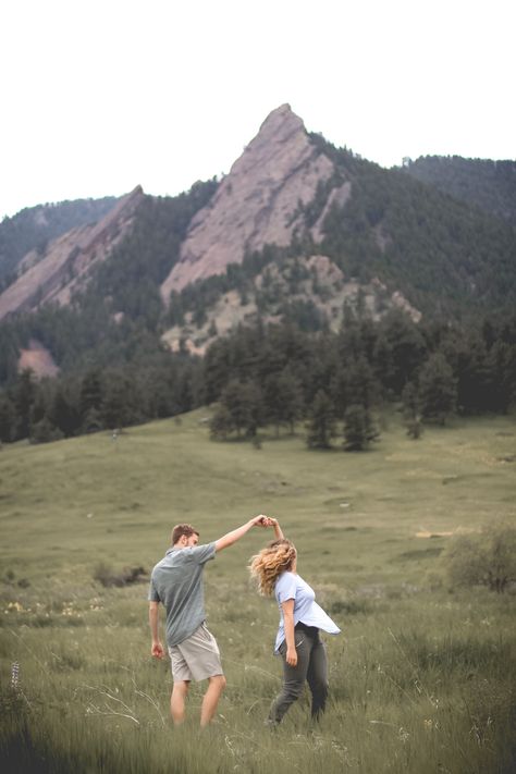 Denver Photoshoot, Flatirons Boulder, Boulder Engagement Photos, Adventure Life, 2020 Style, Romantic Photoshoot, Engagement Pics, Senior Photoshoot, Boulder Colorado