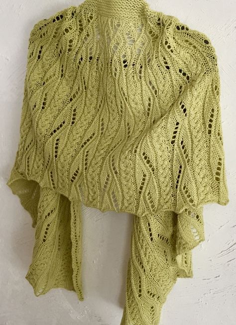 Leaf Shawl Knitting Pattern, Lace Knitting Shawl, Knitting Shawl, Spring Shawl, Lace Shawl Pattern, Yarn Inspiration, Wind Protection, Knitting Blogs, Scarf Knitting