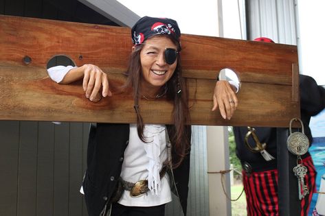 Pirate Photo Booth, Pirate Photo, Mystery Dinner Party, Medieval Decor, Mystery Dinner, Pirate Halloween, Mystery Party, Halloween Dinner, Pirate Theme