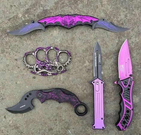 Aesthetic Knifes, Pink Knives Aesthetic, Purple Knife Aesthetic, Pretty Pink Knifes, Purple Knife, Pink Pocket Knife, Purple Pocket Knife, Knife Aesthetic, Creepy Cute Fashion