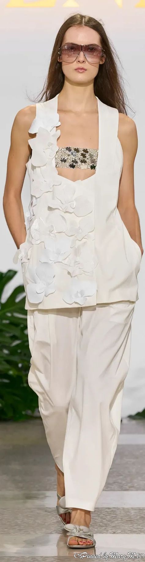 2024 Trends, Fashion 2024, Short Suit, Spring 2024, Pre Fall, 2023 2024, Fashion Details, Stylish Women, Fashion Collection