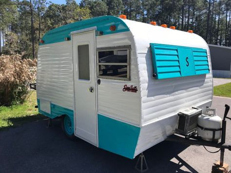 1976 Scotty Serro Sportsman For Sale Diy Camper Ideas, Vintage Camper Redo, Scotty Camper, Vintage Trailers For Sale, Travel Trailer Interior, Classic Campers, Vintage Camper Remodel, Diy Camper Remodel, Vintage Campers Trailers