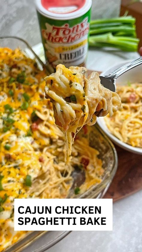 Baked Cajun Spaghetti, Cajun Chicken Spaghetti Recipe, Cajun Pasta Casserole, Cajun Chicken Casserole, Cajun Spaghetti Recipes, Cajun Casserole Recipes, Cajun Casserole, Cajun Chicken Spaghetti, Cajun Spaghetti