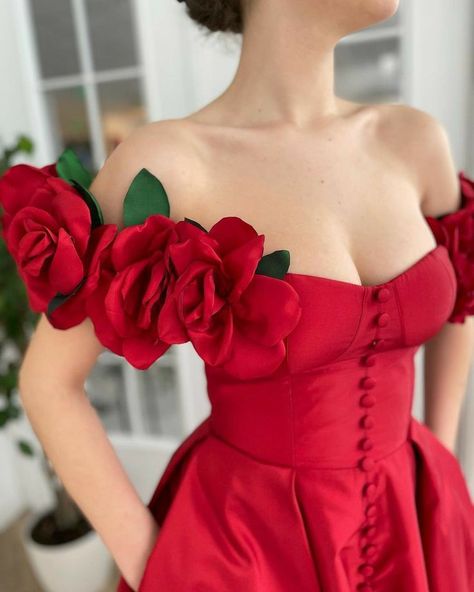 Prom Dresses Off Shoulder, Wedding Celebrity, Dresses Off Shoulder, Cheap Party Dresses, Satin Evening Dresses, Red Evening Dress, Formal Party Dress, Satin Prom Dress, Classic Dress