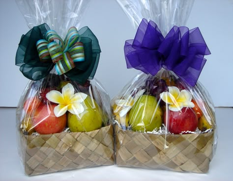 The perfect gift for Mothers & Fathers' Day! Fresh fruit and Hawaiian snacks. For O'ahu delivery only. www.HawaiiBasket.com Fruit Basket Gift Ideas Diy, Fruits Basket Ideas, Fruit Gift Basket Ideas, Fruit Parcel, Fruit Basket Gift Ideas, Fruit Basket Ideas Gift, Fruit Basket Ideas, Fruit Basket Diy Gift, Fruit Baskets Diy