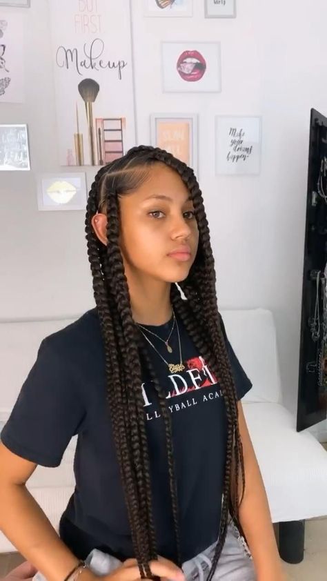 Side Part Jumbo Box Braids, Jumbo Braids Side Part, Jumbo Knotless Box Braids Side Part, Jumbo Box Braids Side Part, Large Knotless Box Braids Side Part, 8 Jumbo Box Braids, Extra Large Box Braids, Braids Diy, Cornrows With Box Braids