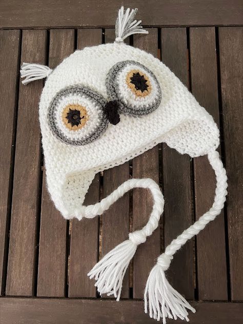 Hedwig the Owl Crochet Earflap Hat Harry Potter Crochet Hat, Crochet Owl Hat Free Pattern, Crochet Earflap Hat Pattern Free, Crochet Hat Earflap, Crochet Earflap Hat, Owl Ears, Hat Free Crochet Pattern, Crochet Owl Hat, Crochet Character Hats